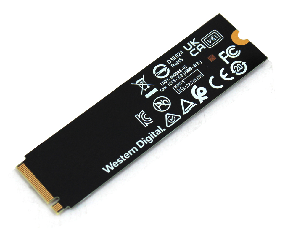 Unser 1 TB-Testmuster der WD Blue SN580 NVMe SSD ist nur einseitig bestückt.
