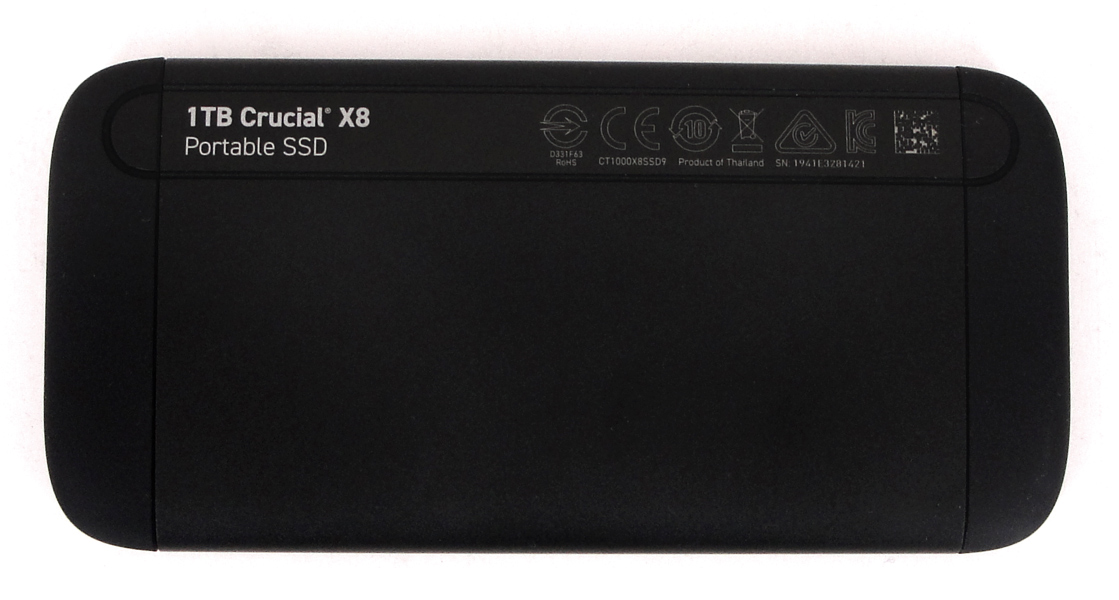 Im Inneren der X8 Portable arbeitet eine NVMe-SSD von Crucial/Micron.